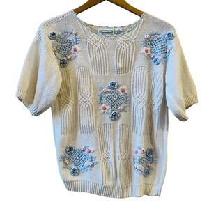 Vtg Shenanigans Floral Crochet Pearl Short SI Sweater Sz M Crochet Trim Cottage